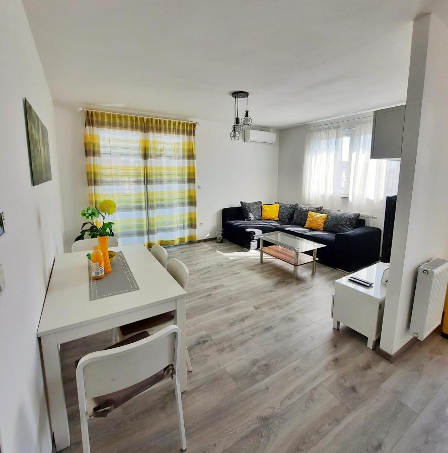 Apartment Mrvica Near The Zagreb Airport Velika Gorica Luaran gambar