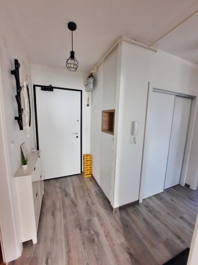 Apartment Mrvica Near The Zagreb Airport Velika Gorica Luaran gambar